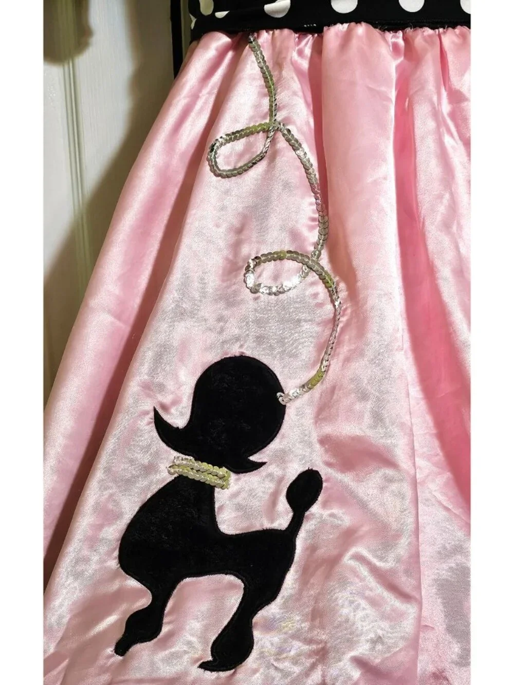 Poodle Skirt Costume Girls 8-10 50s Sock Hop Petticoat Glasses Gloves Pearls - Picture 2 of 10